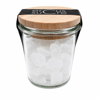 Glas mit weißem Kandiskristallen von Ercus und Holzdeckel